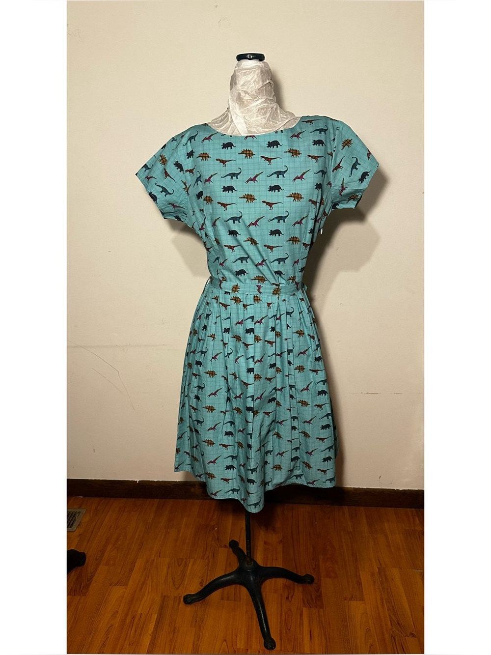 Run & Fly Cotton Dinosaur Print Women’s Dress NWT